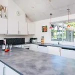 Luxury Retreat In - By Traum *